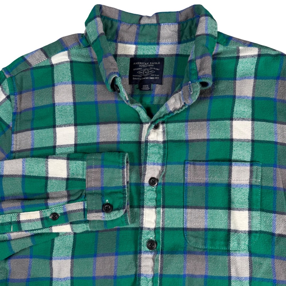 American Eagle Plaid Flannel Shirt Mens Medium Green Grey Long Sleeve Button Up